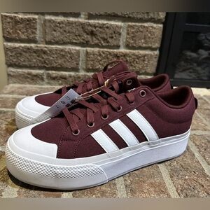 Woman's Sneakers adidas Bravada 2.0 Platform Sneaker Size 9